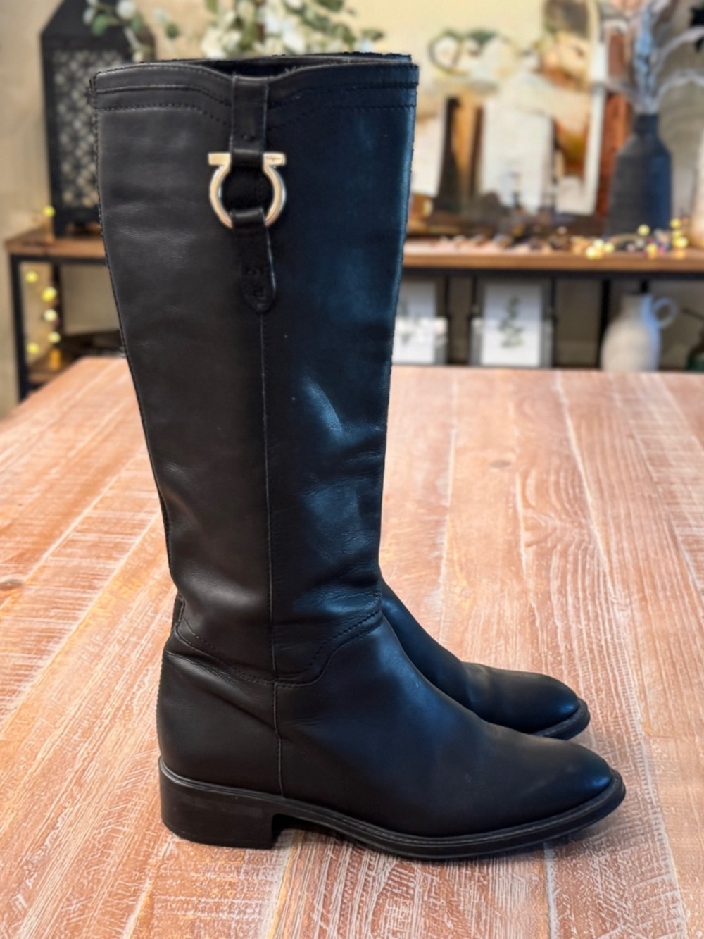 Ferragamo pull-on boots excellent condition